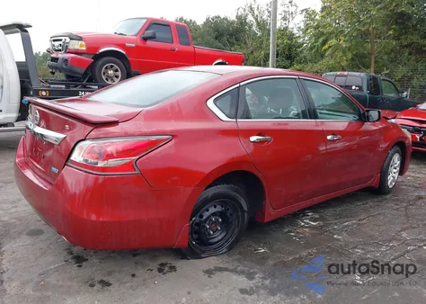 2014 Nissan Altima 2.5 S z USA, uszkodzony, nr VIN 1N4AL3AP8EC121492